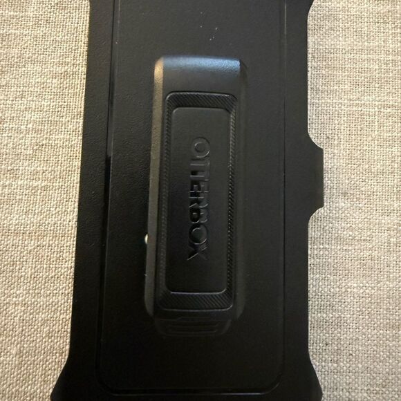 OtterBox Black Phone Case with Belt Clip 14 Pro - Picture 1 of 2